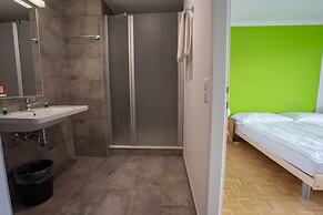 Nyon Hostel