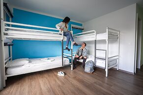 Nyon Hostel