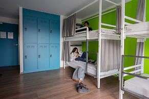 Nyon Hostel