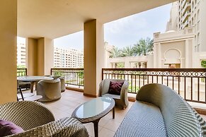 Fairmont North Luxury 2 BR Apt Palm