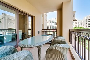 Fairmont North Luxury 2 BR Apt Palm