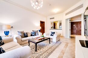 Fairmont North Luxury 2 BR Apt Palm