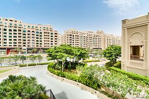Fairmont North Luxury 2 BR Apt Palm