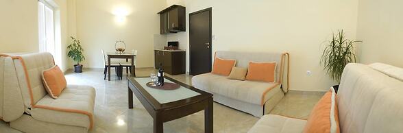 Contessa Apartments