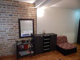 Contessa Apartments