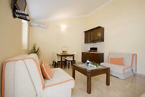 Contessa Apartments