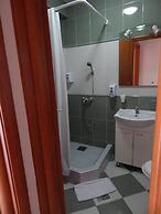 Contessa Apartments
