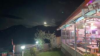 Viewtoria Resort