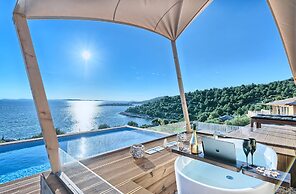 New Horizons Resort