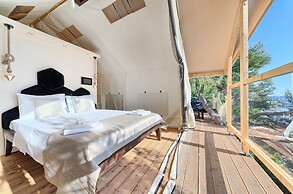 New Horizons Resort