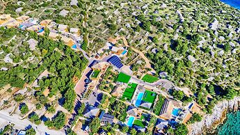 New Horizons Resort