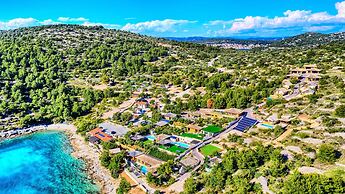 New Horizons Resort