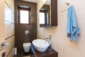 Levanta Luxury Stone Villa