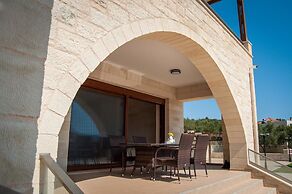 Levanta Luxury Stone Villa