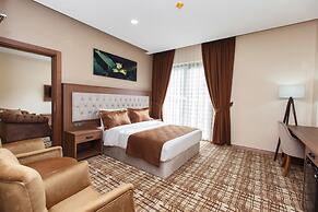 Grand Mela Hotel