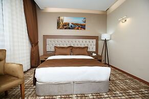 Grand Mela Hotel