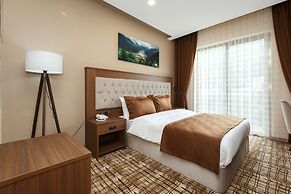 Grand Mela Hotel