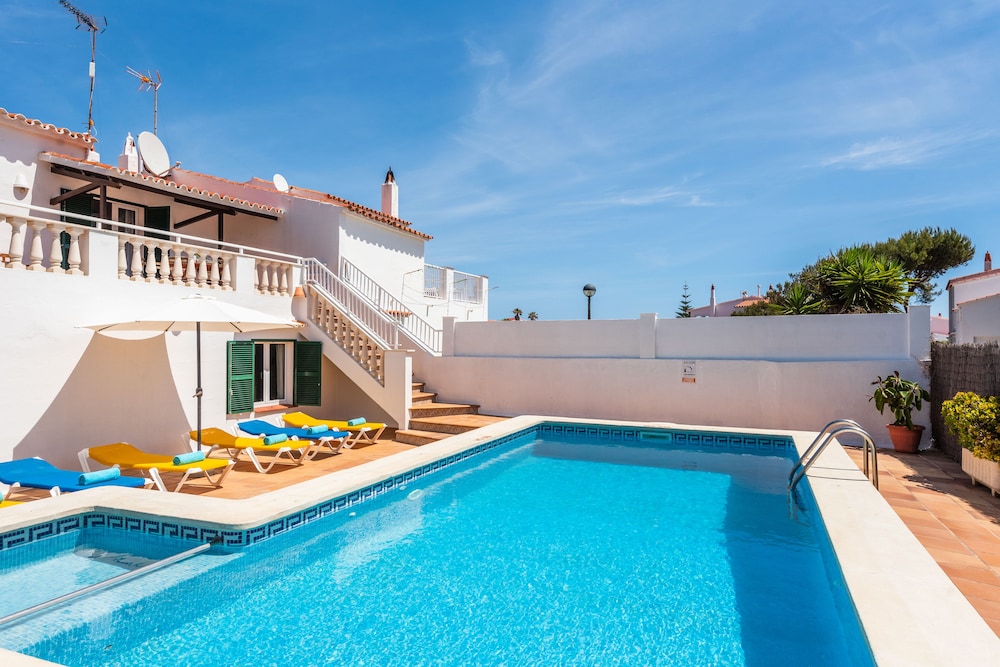 Villa Miguels