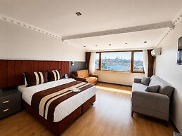 The Peraport Hotel