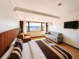 The Peraport Hotel