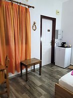 Evelina Pension