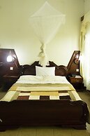 Palm World Hotel
