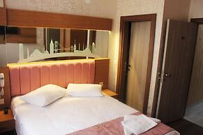 Megaron Hotel