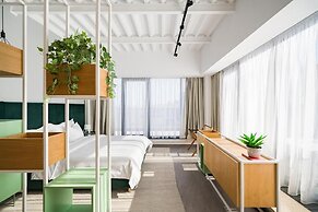 RIVA Mamaia Aparthotel