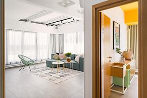 RIVA Mamaia Aparthotel