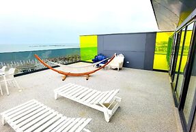 RIVA Mamaia Aparthotel