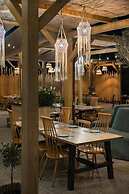 RIVA Mamaia Aparthotel