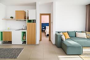 RIVA Mamaia Aparthotel