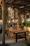RIVA Mamaia Aparthotel
