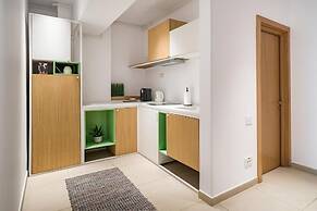RIVA Mamaia Aparthotel