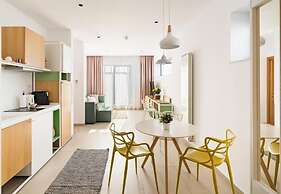 RIVA Mamaia Aparthotel