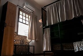 Che Juan Hostel BA