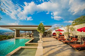 La Toscana Hills