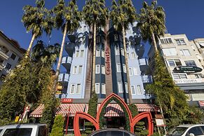 Comfort Suites