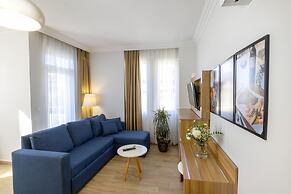 Comfort Suites