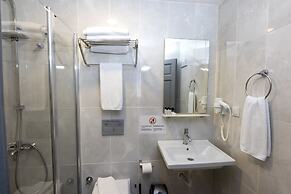 Comfort Suites