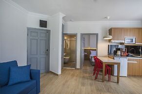 Comfort Suites