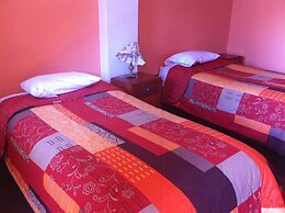 Hostal Tres Mascaras