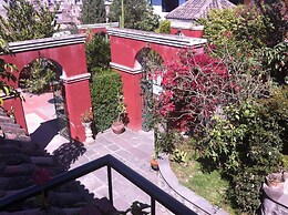 Hostal Tres Mascaras