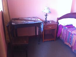 Hostal Tres Mascaras