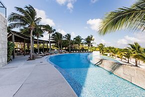 Beautiful Beachfront Apartments