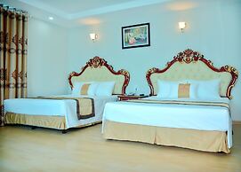 Phoenix Hotel 2