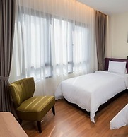 M Palace Hotel