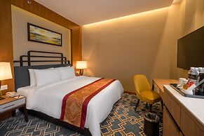 M Palace Hotel