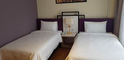M Palace Hotel