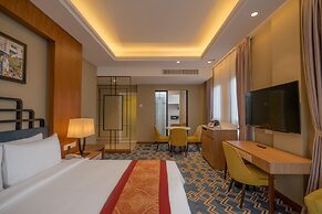 M Palace Hotel